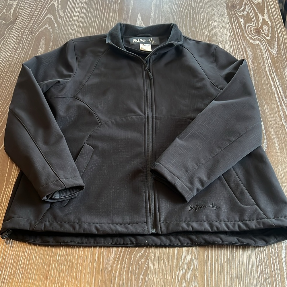 Women’s Xl Black Pulse Softshell Jacket - image 2